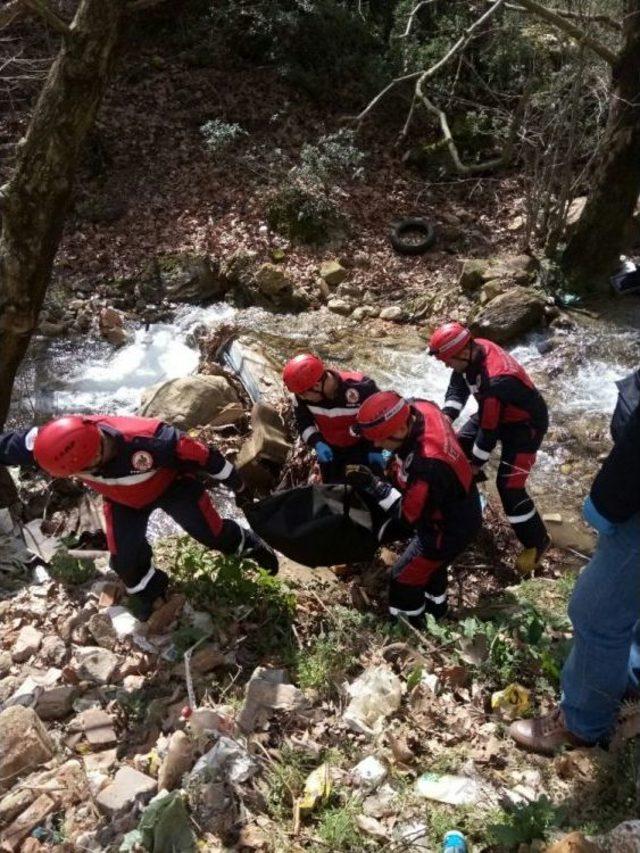 Derede Çuvala Sarılmış Ceset Bulundu