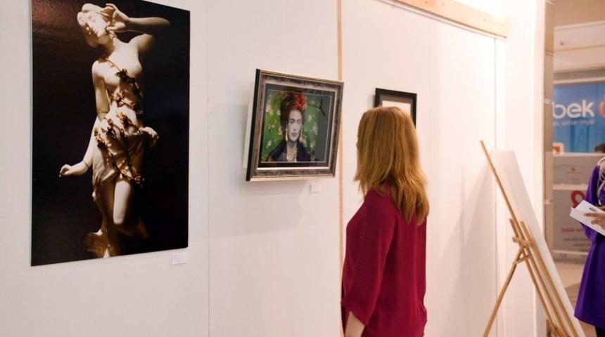 Mimarlık Ve Tasarım Fak&uuml;ltesinden 8 Mart Kadınlar G&uuml;n&uuml; Karma Sergisi