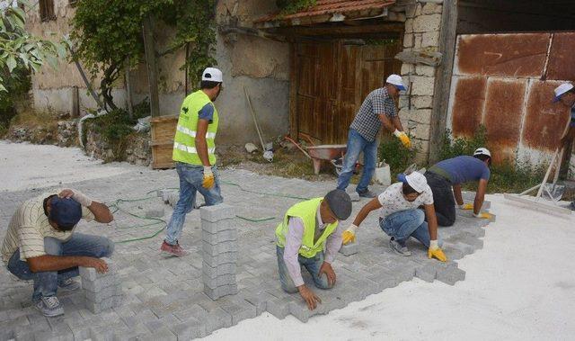 Seyitgazi Belediyesi Sancar’da Çalışmalarını Sürdürüyor