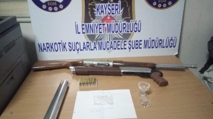 Kayseri&rsquo;de Uyuşturucu Operasyonları: 3 G&ouml;zaltı