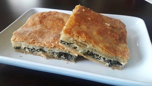 Yoğurtlu, Ispanaklı Arnavut Böreği