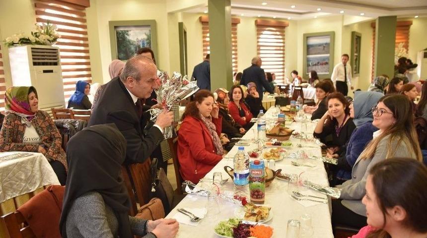 Başkan Arslan, Kamu Kurumundaki Bayanlarla Bir Araya Geldi