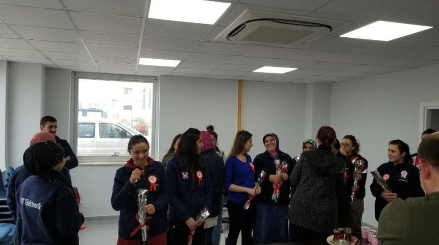 Jandarmadan İş&ccedil;i Kadınlara 8 Mart D&uuml;nya Kadınlar G&uuml;n&uuml; Ziyareti