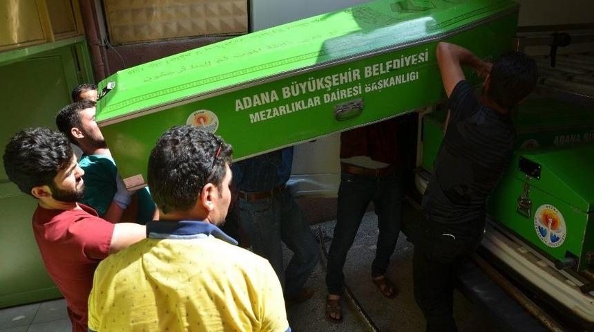 Tekne Faciasında Hayatını Kaybeden G&ouml;&ccedil;menlerin Otopsileri Tamamlandı