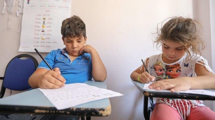 Charlie Chaplin Buca Göksu’da Hayat Buldu