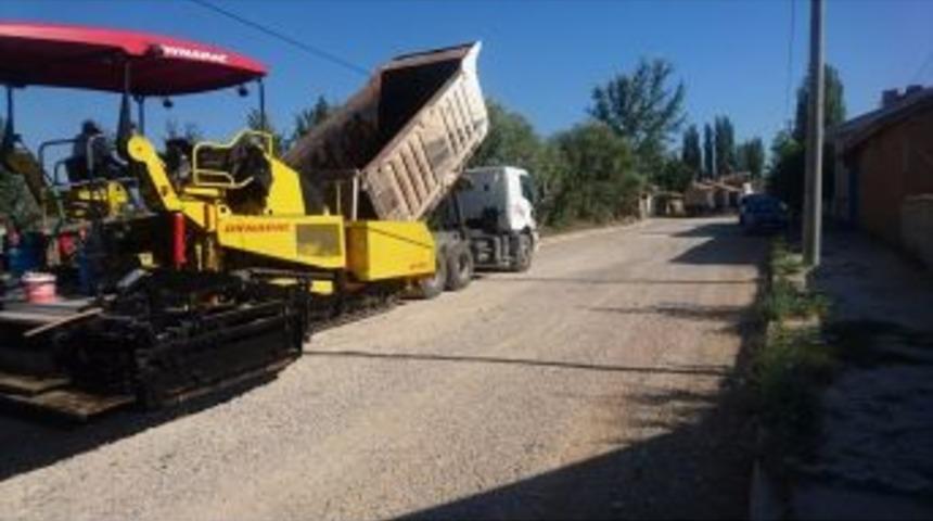 Aslanapa’da Asfaltlama Çalışmaları Tamamlandı