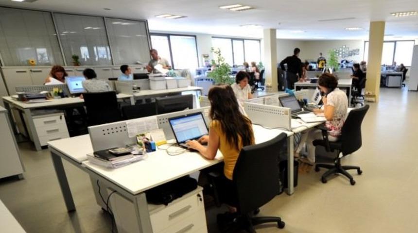 Çalışan annelere İŞKUR'dan 400 lira destek