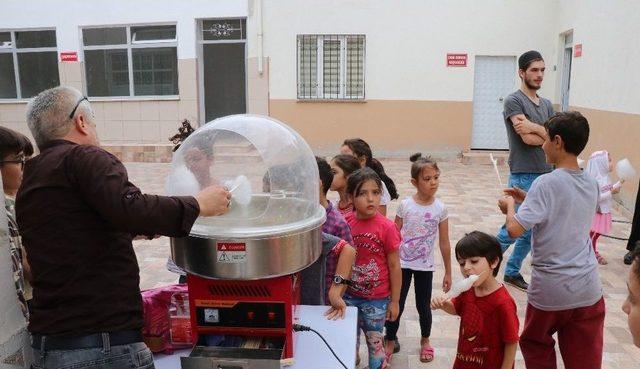 Kuran Kursu Öğrencilerini Sevindiren Sürpriz