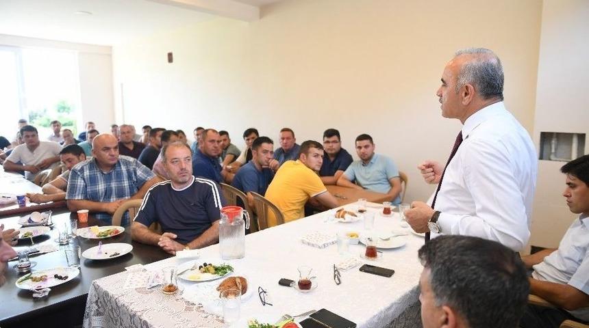 Altınordu Belediye Başkanı Tekintaş: "yapılan Hizmetlerde Personelin B&uuml;y&uuml;k Emeği Var"