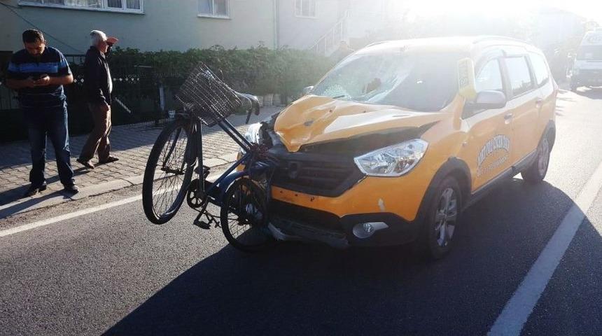 Ticari Taksinin &Ccedil;arptığı Bisikletli Hayatını Kaybetti