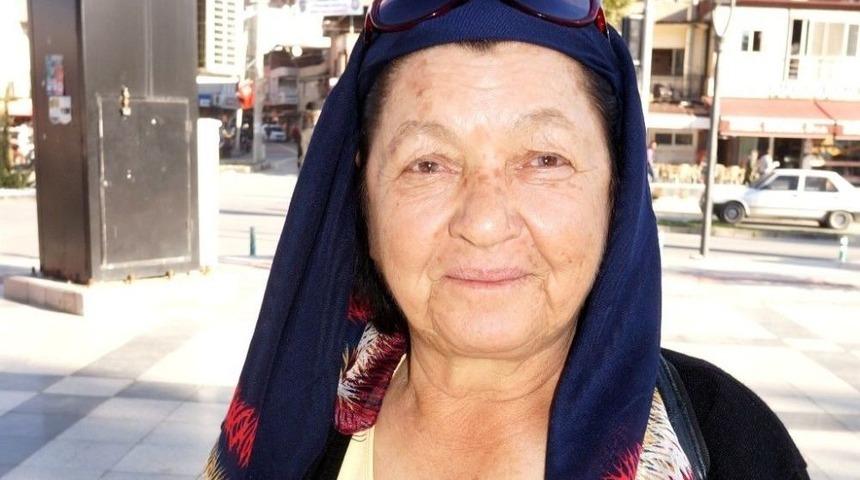 Vefat Eden Sarıg&ouml;l&rsquo;&uuml;n İlk Kadın Muhtarı İ&ccedil;in Mevlit