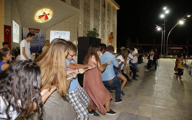 Dögem’den ‘dünya Gençlik Günü’ Etkinliği