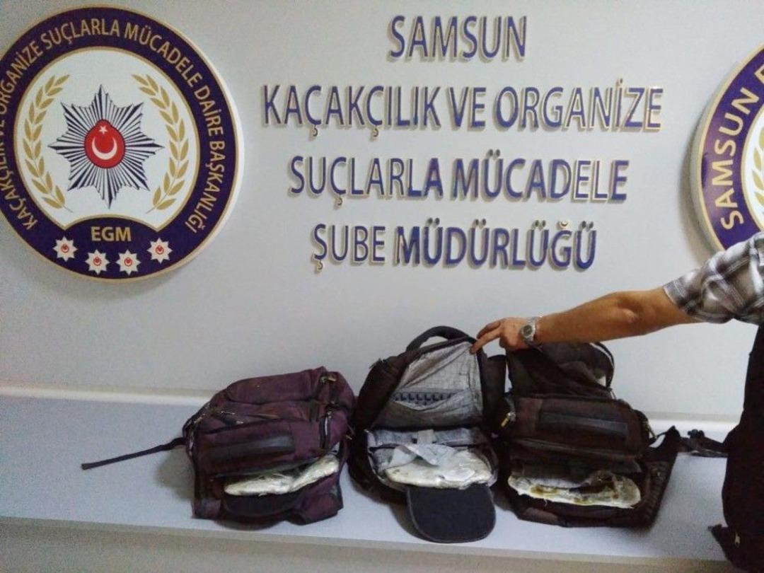 6 Kilo 850 Gram Esrarla Yakalanan 2&rsquo;si Yabancı 3 Ş&uuml;pheli Adliyede