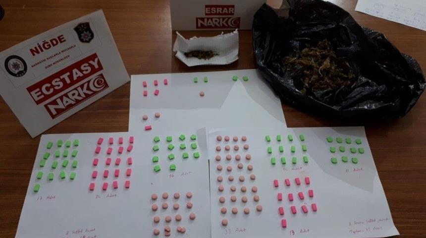 Uyuşturucu Satıcısı 2 Kişi Tutuklandı