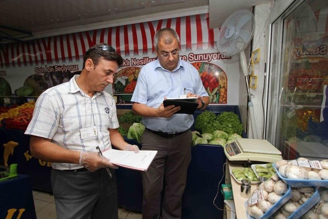 Karşıyaka&rsquo;da Ka&ccedil;ak D&uuml;kkana Ge&ccedil;it Yok