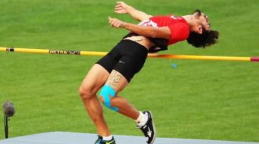 Berlin&rsquo;den Denizli&rsquo;ye Avrupa 5.&rsquo;si Olarak D&ouml;n&uuml;yor