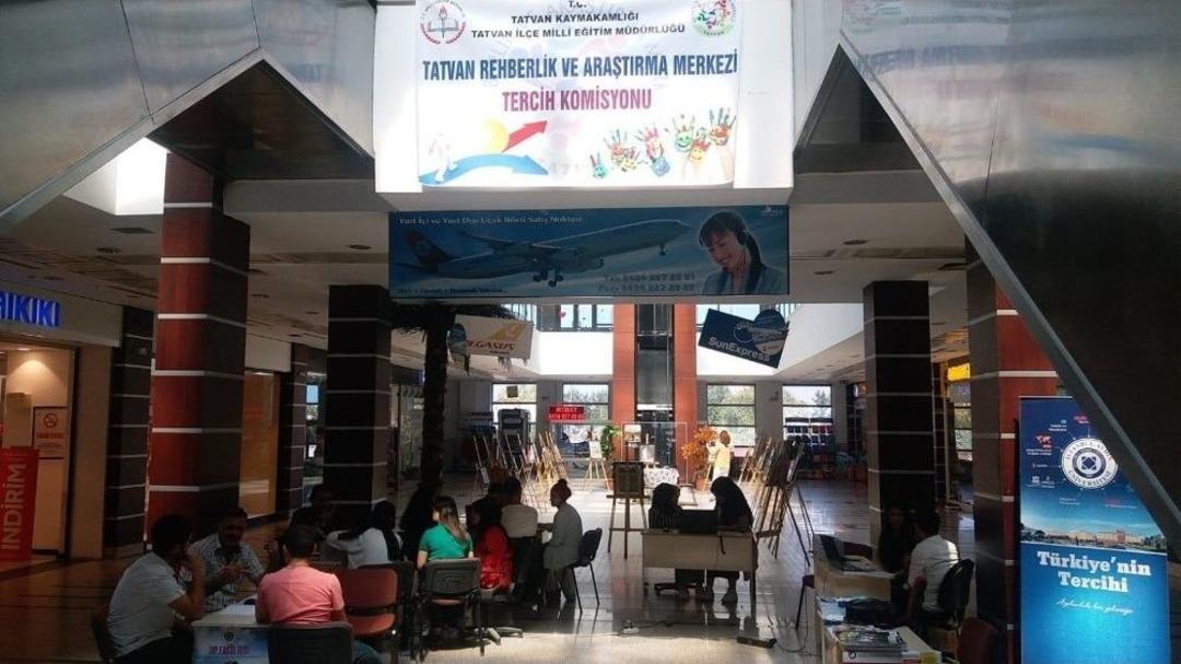 Tatvan&rsquo;da Sınav Tercihleri İ&ccedil;in &lsquo;tercih Komisyonu&rsquo; Kuruldu