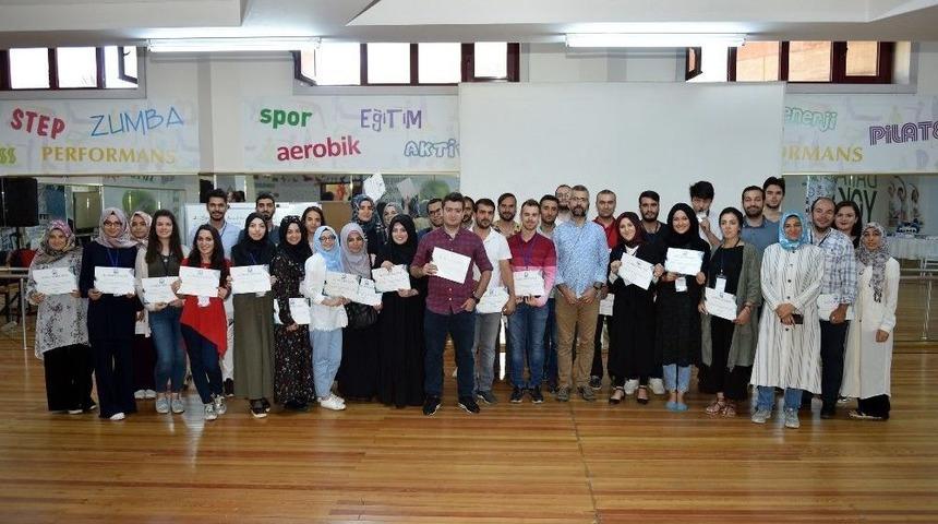 S&ouml;z Gen&ccedil;lerde