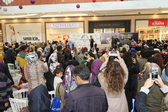 Nebahat Çehre Diyarbakırlılarla Buluştu