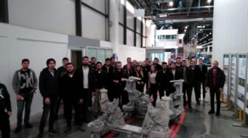 Sektör Deneyimini Üniversitede Kazanıyorlar