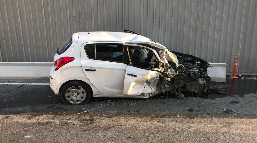 İzmir&rsquo;de Trafik Kazası: 4 Yaralı