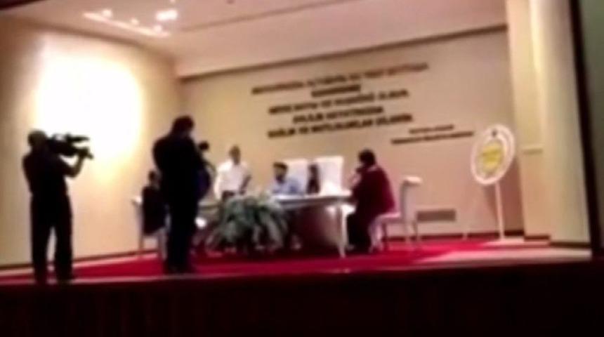 Nikahı Yarıda Bırakıp &Uuml;&ccedil;l&uuml; &Ccedil;ektirdi