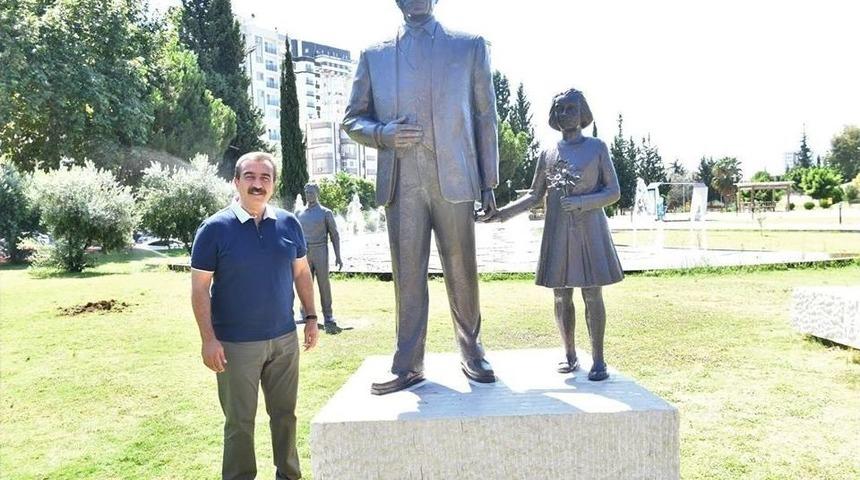 Saldırıya Uğrayan Atat&uuml;rk Heykeli Onarıldı