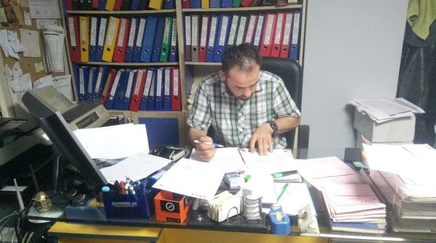 Maskeli Hırsızlar Girdikleri Servisten 150 Bin Liralık Makineyi Kısa S&uuml;rede &Ccedil;aldılar