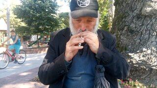 82 Yaşındaki Nuri Amca’nın Müzik Tutkusu