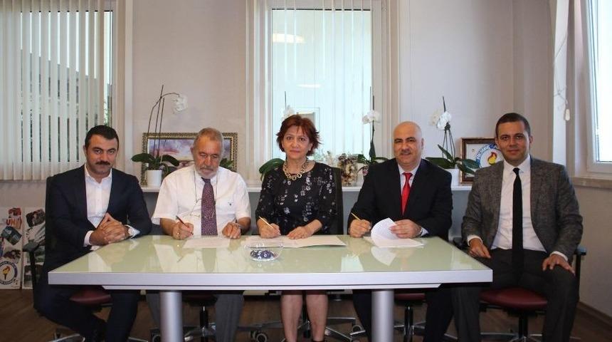 Nesibe Aydın Okulları Diyarbakır Kamp&uuml;s&uuml; Protokol&uuml; İmzalandı