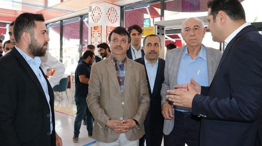 Ak Parti Heyetinden &lsquo;engelsiz Kafe&rsquo;ye Ziyaret