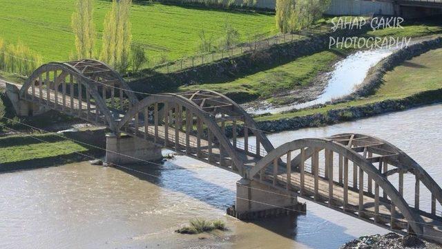 Horasan’da Kemerli Köprü Tescillendi
