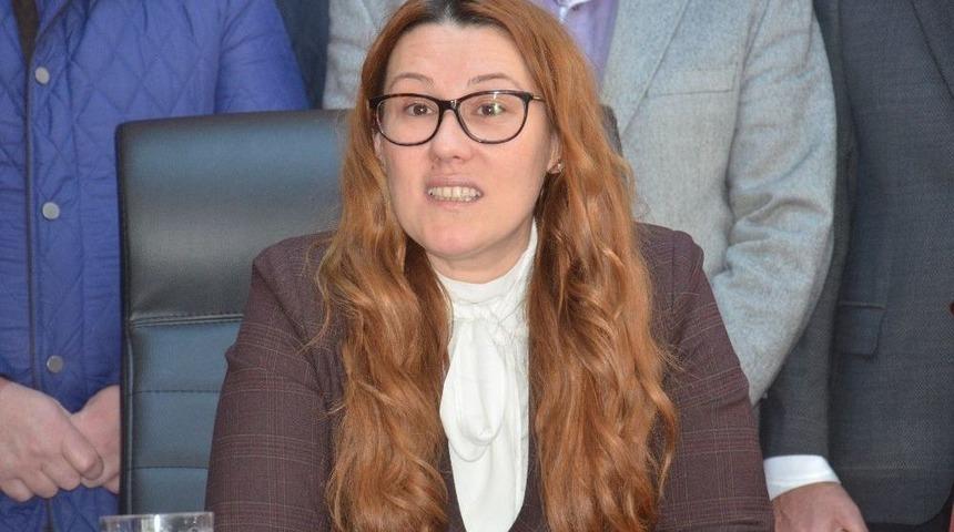 Ak Parti&rsquo;nin Tek Kadın İl Başkanı İstifa Etti