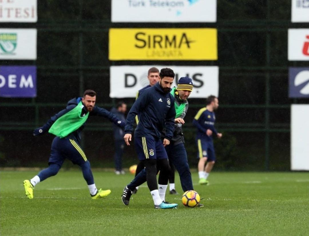 Fenerbah&ccedil;e, E. Yeni Malatyaspor Ma&ccedil;ı Hazırlıklarını S&uuml;rd&uuml;rd&uuml;