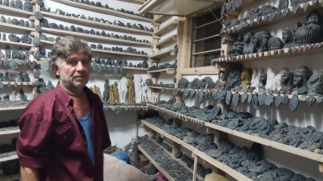 &Ccedil;akıyla Taşı Sanata D&ouml;n&uuml;şt&uuml;r&uuml;yor