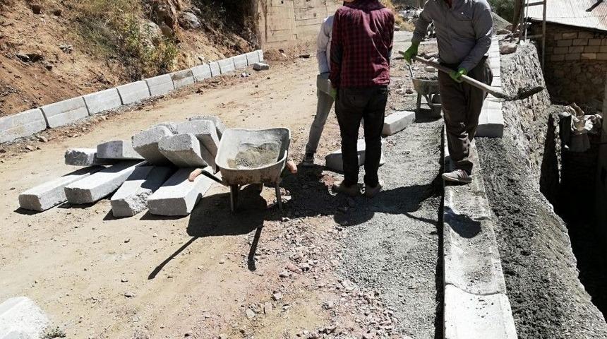 Şemdinli Belediyesinden Hummalı &Ccedil;alışma