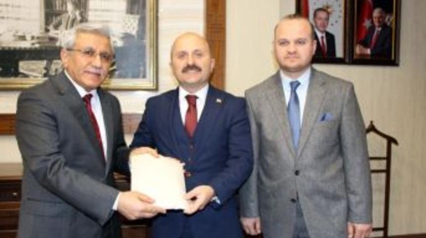 Amasya&rsquo;da İmamlar Mehmet&ccedil;ik İ&ccedil;in Para Topladı