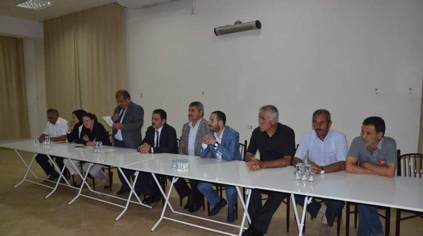 G&uuml;ny&uuml;z&uuml;&rsquo;nde Ak Parti Danışma Meclisi Toplantısı Yapıldı