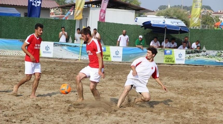 Cebeci&rsquo;de Plaj Futbol Ligi Heyecanı Başlıyor
