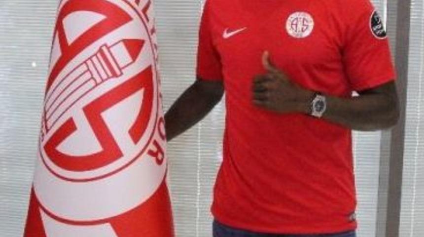 Antalyaspor&rsquo;da İki Yeni Transferde Lisans Problemi