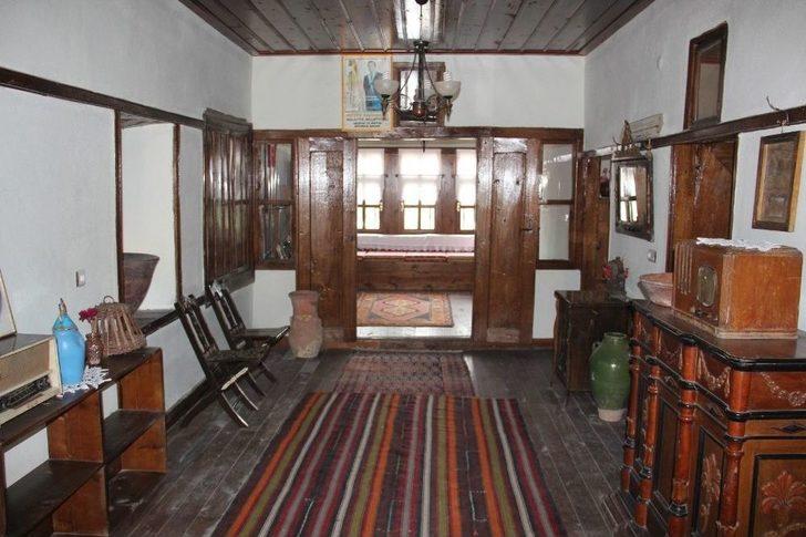 Tarihi Konaklara Ziyaretçi Akını G2