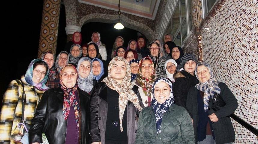 Ak Parti&rsquo;li Kadınlar 8 Mart İ&ccedil;in Mevlit Okuttu