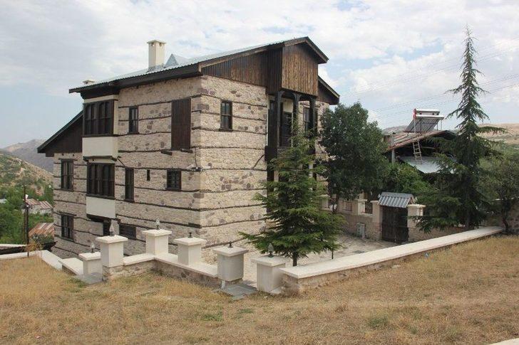 Tarihi Konaklara Ziyaretçi Akını G3