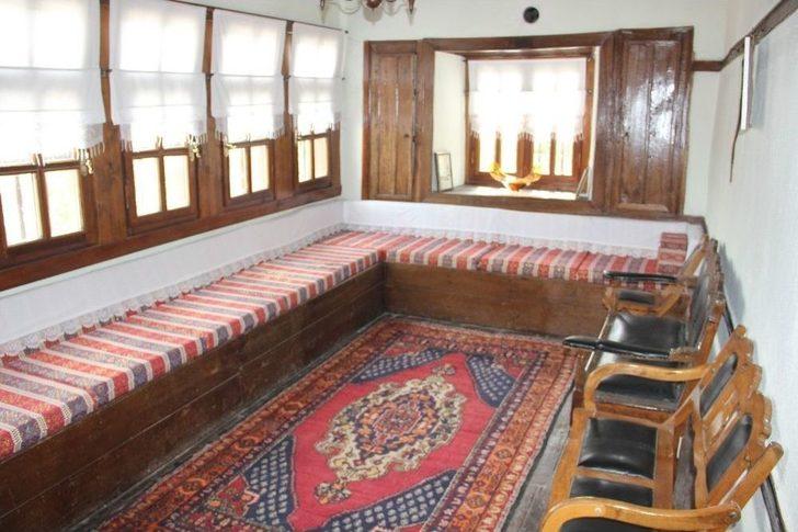 Tarihi Konaklara Ziyaretçi Akını G5