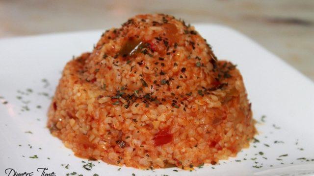 Patlıcanlı Bulgur Pilavı