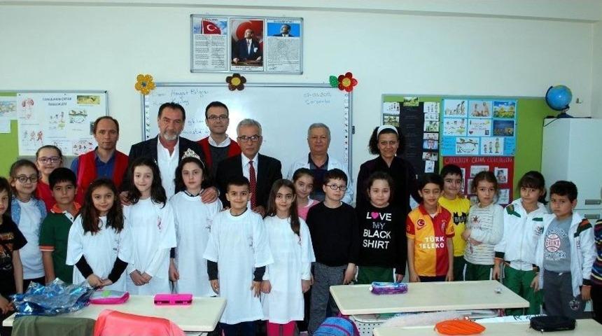 K&uuml;&ccedil;&uuml;k Y&uuml;reklerden B&uuml;y&uuml;k Davranış