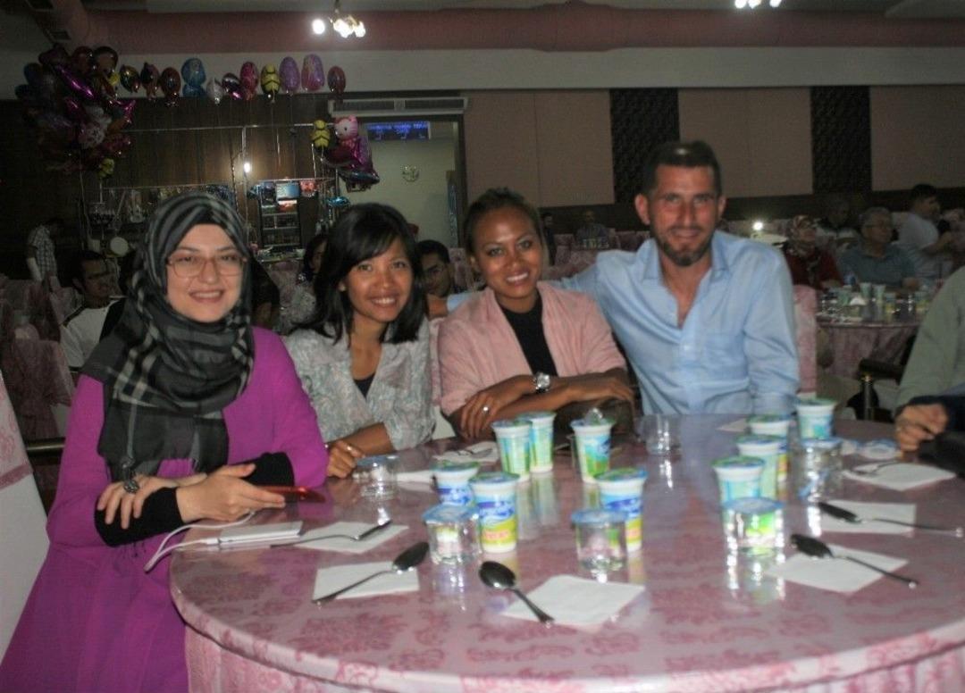 Endonez Geline T&uuml;rk Usul&uuml; D&uuml;ğ&uuml;n