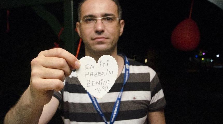 Gazeteciyi Haberle Kandırıp Doğum G&uuml;n&uuml; S&uuml;rprizi Yaptılar