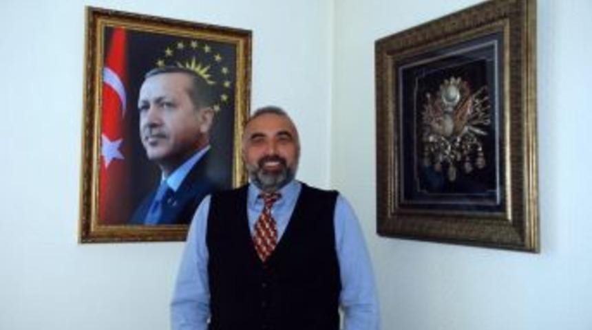 Şirik&ccedil;i: "mehmet&ccedil;ik G&ouml;ğs&uuml;n&uuml; Siper Ederek, Sanayici &Uuml;reterek Vatana Hizmet Ediyor"