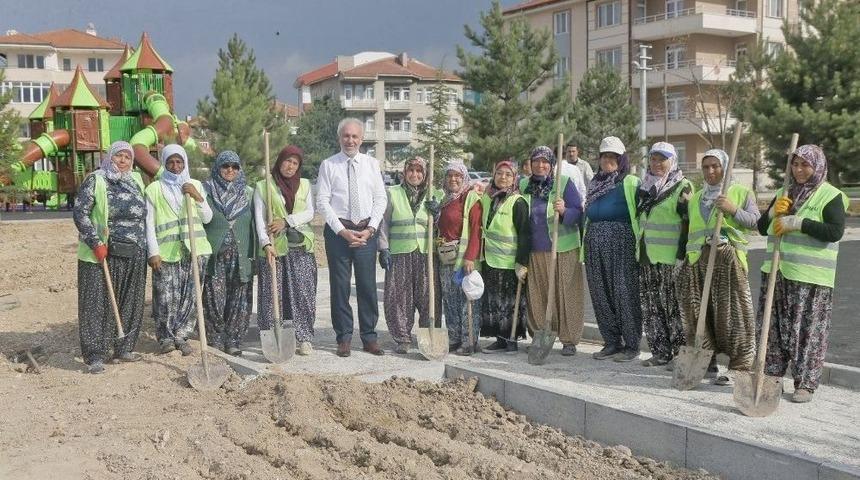 "park Ve Yeşil Alanlarımıza Hep Birlikte Sahip &Ccedil;ıkalım"
